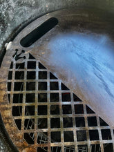 Load image into Gallery viewer, Que-Tensils Pit Barrel Hot Plate set up with BBQ B.O.I Grate Mates