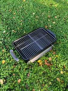 Weber Go-Anywhere with two Que-Tensils Stainless Steel Half Grates inside